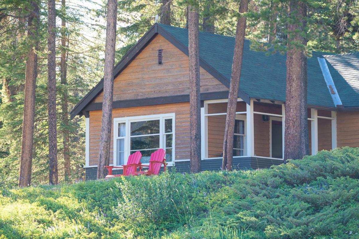 Johnston Canyon Lodge & Bungalows Касл-Джанкшн Екстер'єр фото